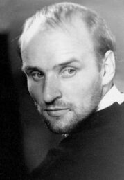 Анатолий Солоницын