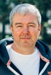 Александр Робак