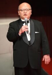 佐藤東弥