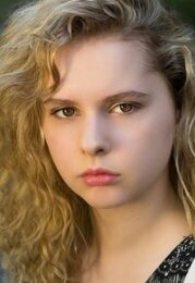 Chloe Roe