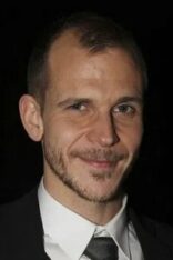 Gustaf Skarsgard