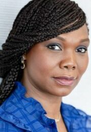 Kareen Guiock