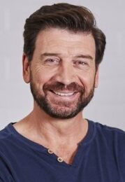 Nick Knowles