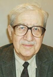 Turgut Özakman